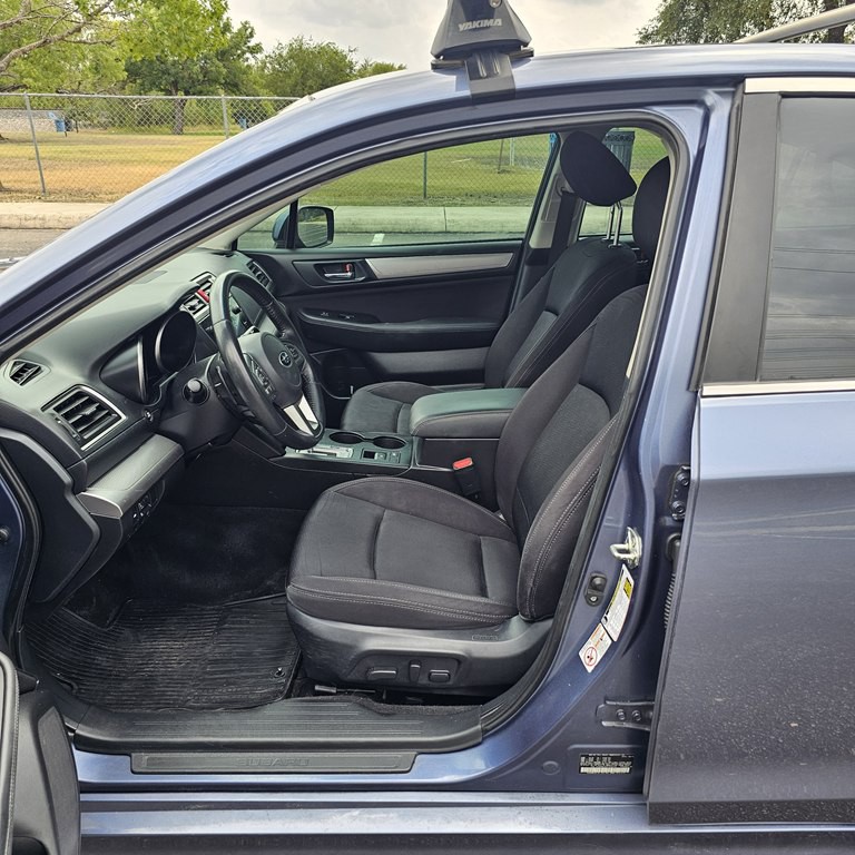 2015 Subaru Legacy Image 10