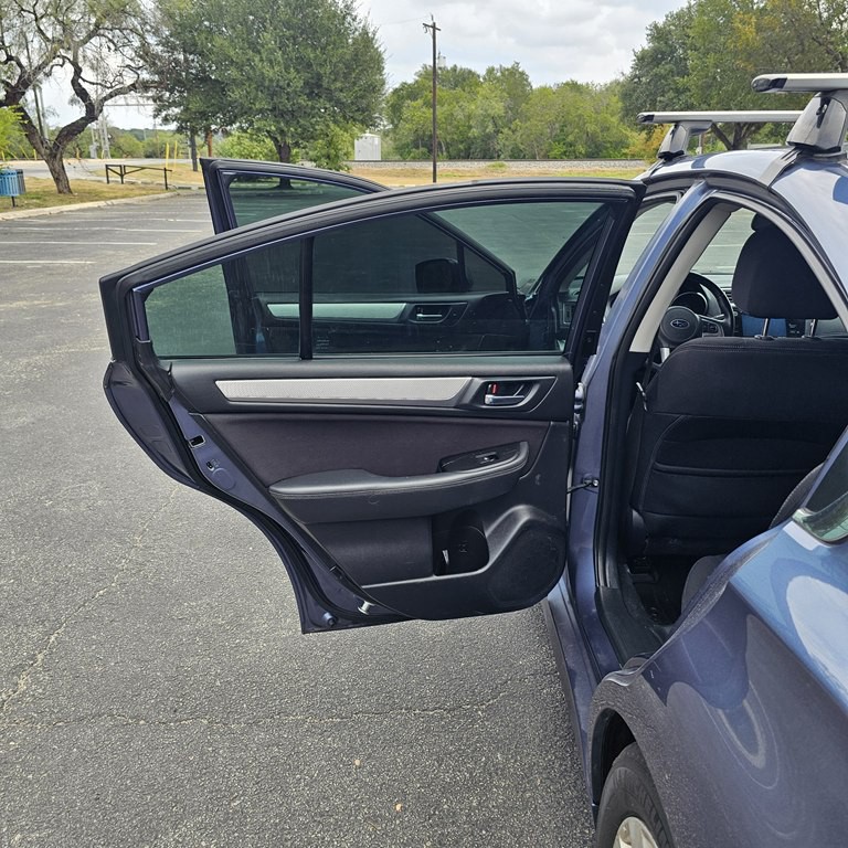 2015 Subaru Legacy Image 11