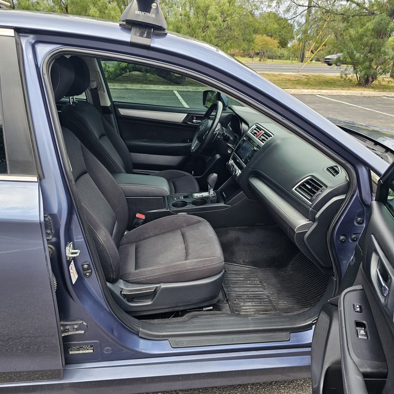2015 Subaru Legacy Image 18