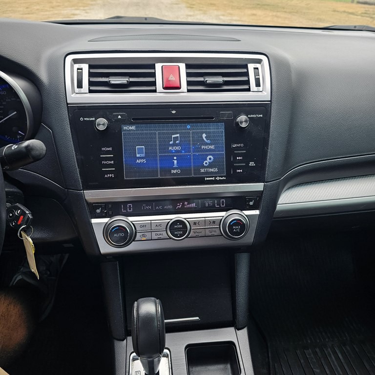 2015 Subaru Legacy Image 19