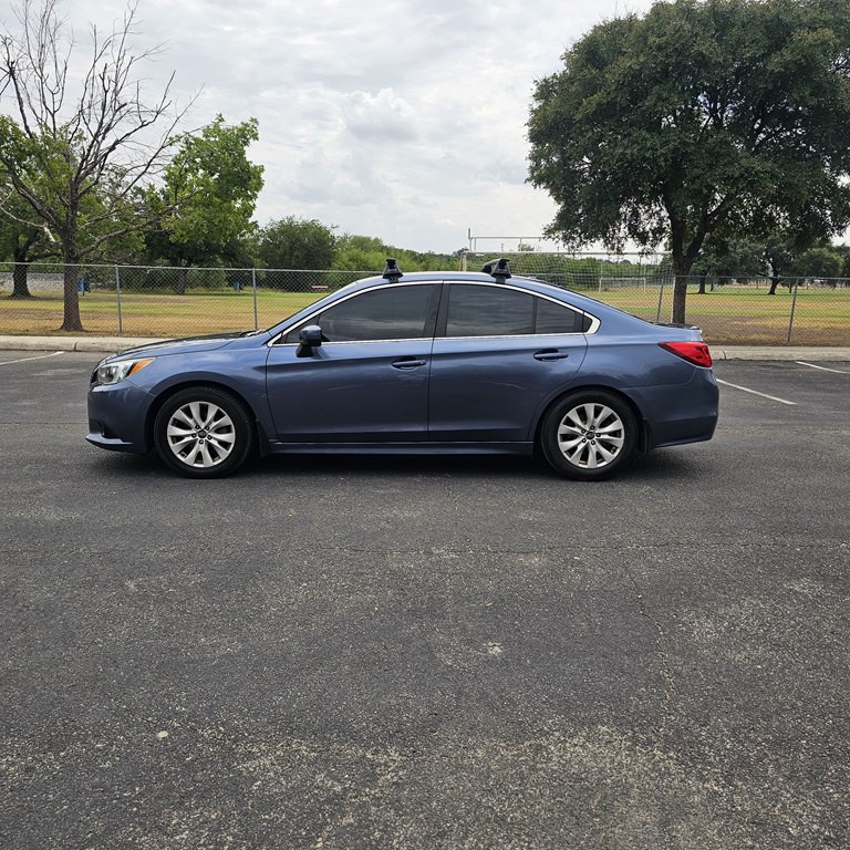 2015 Subaru Legacy Image 3