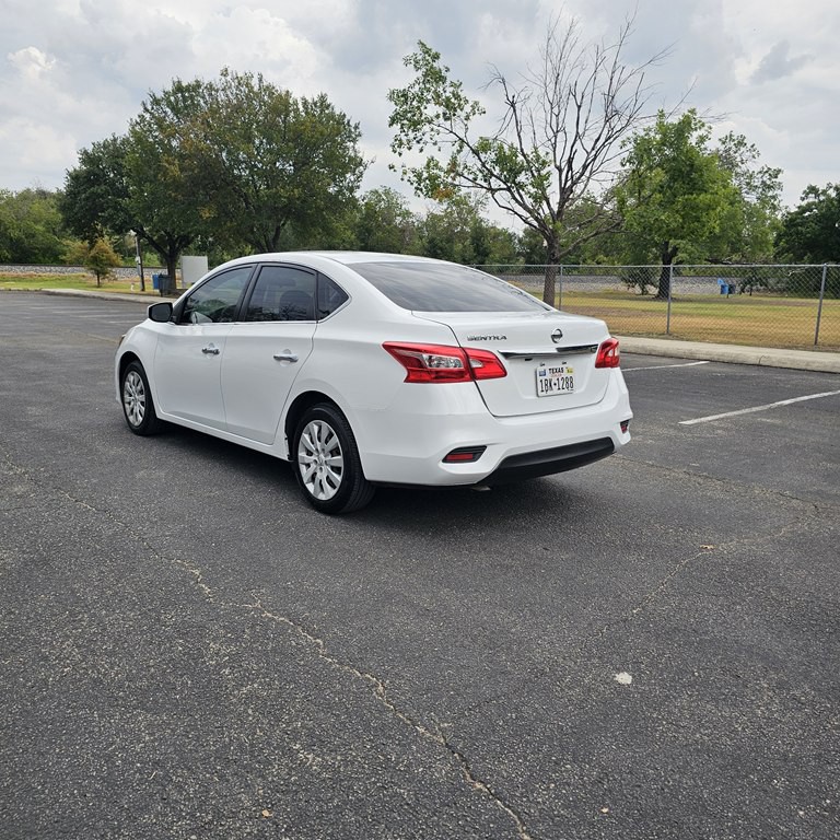 2019 Nissan Sentra Image 4