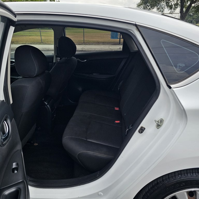 2019 Nissan Sentra Image 12