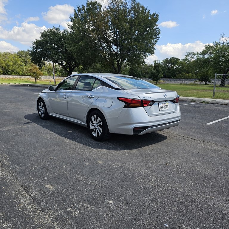 2022 Nissan Altima Image 5