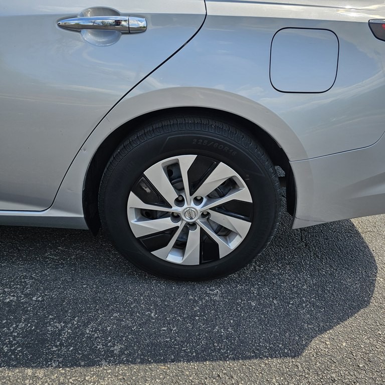 2022 Nissan Altima Image 24