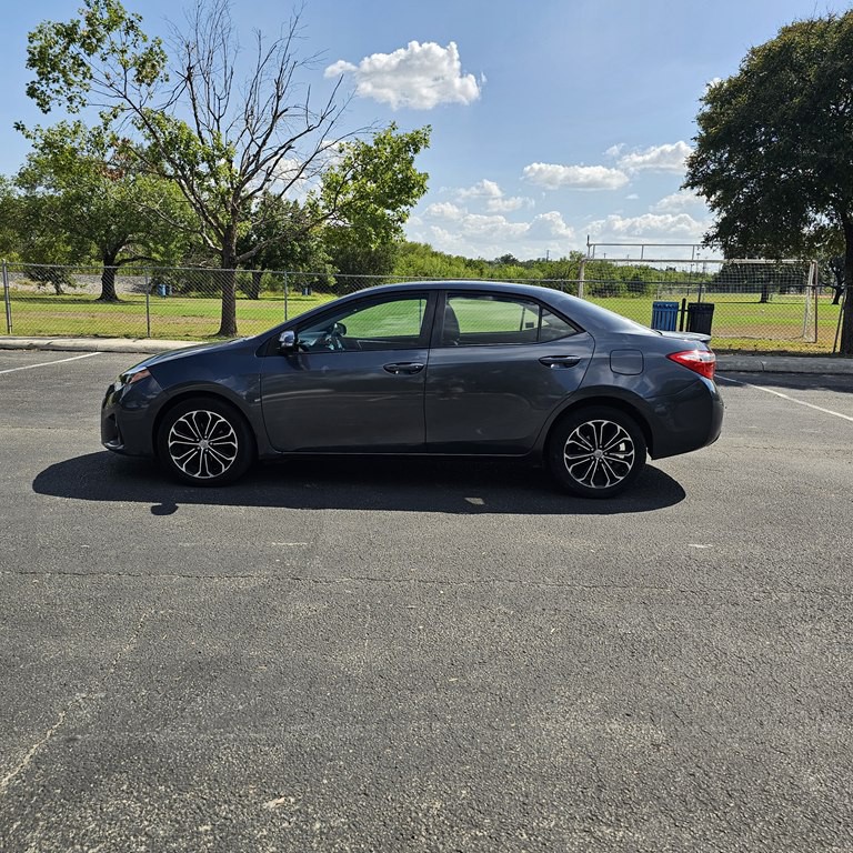 2016 Toyota Corolla Image 4
