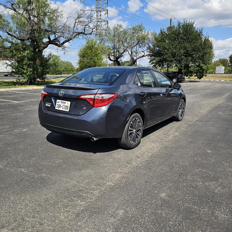 2016 Toyota Corolla Image 7