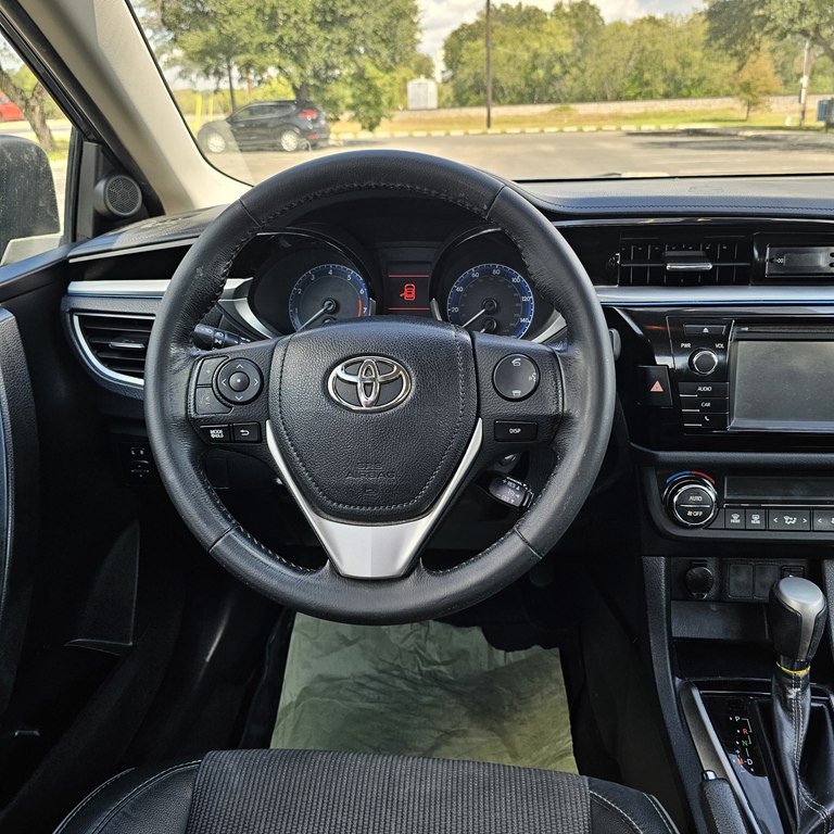2016 Toyota Corolla Image 13