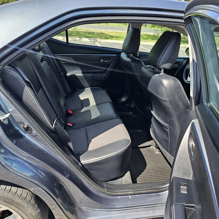 2016 Toyota Corolla Image 16