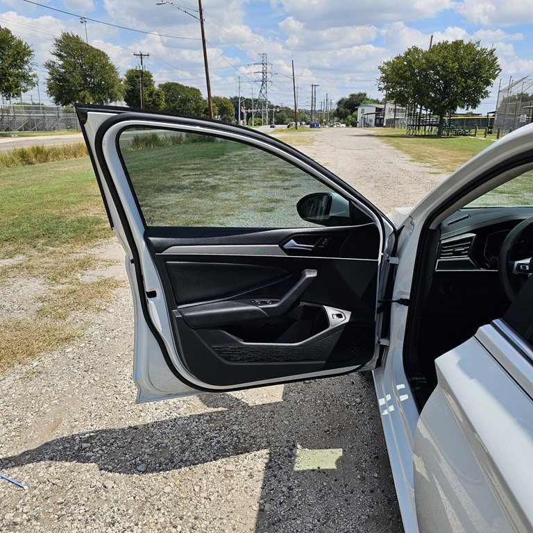 2019 Volkswagen Jetta Image 9