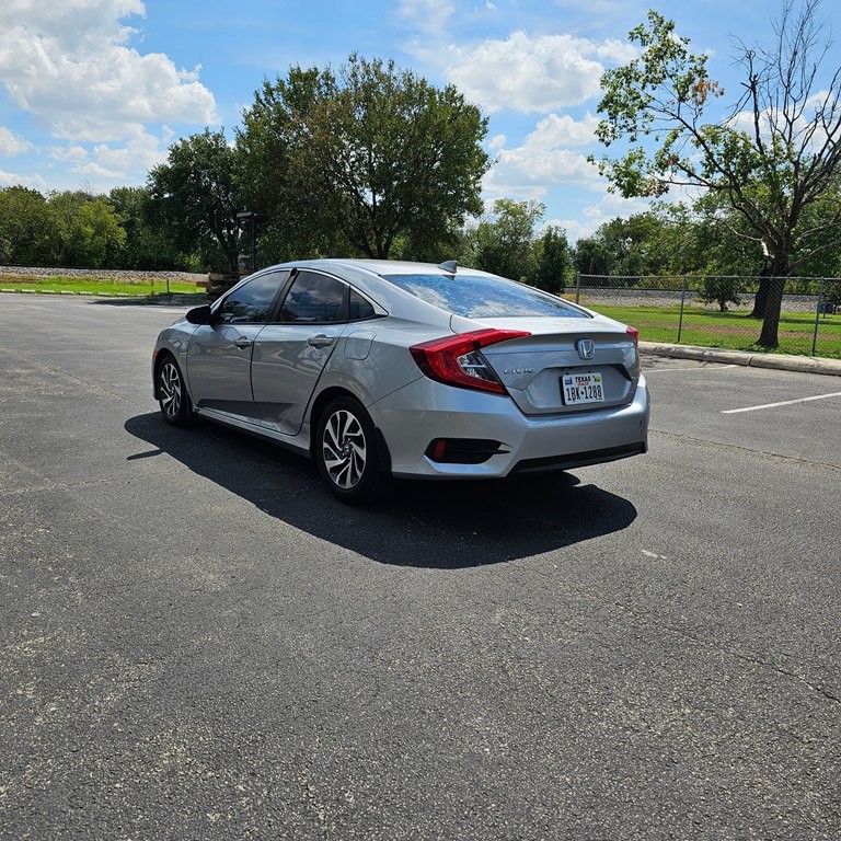 2017 Honda Civic Image 5