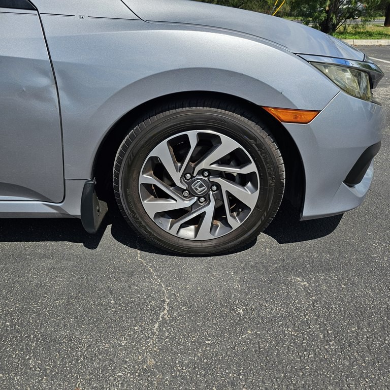 2017 Honda Civic Image 21