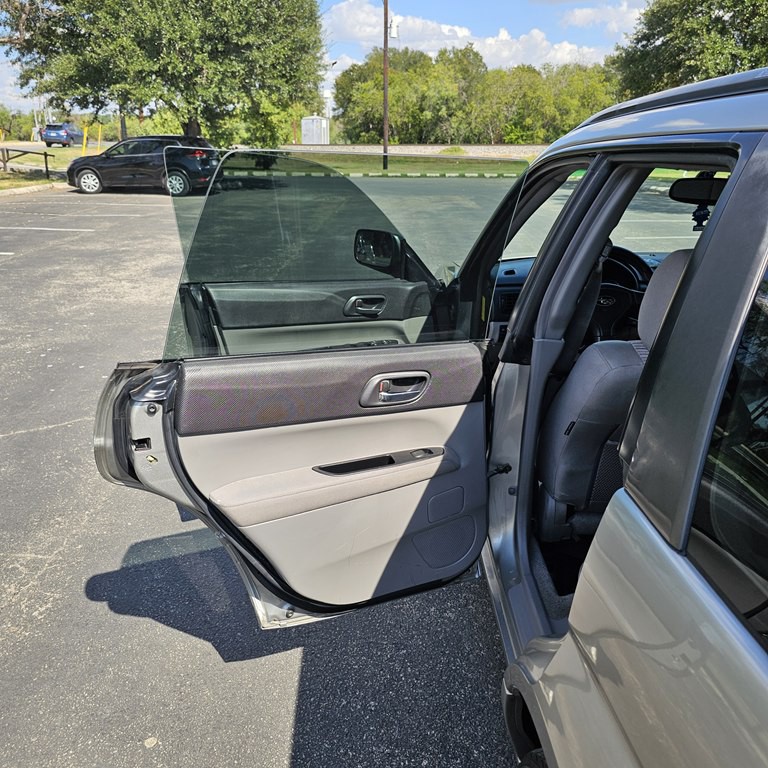 2005 Subaru Forester Image 11