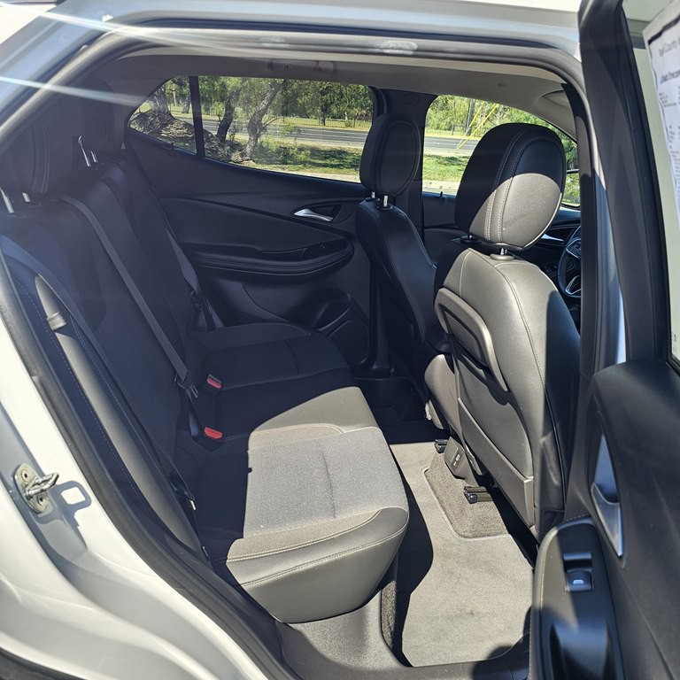 2020 Buick Enclave Image 16