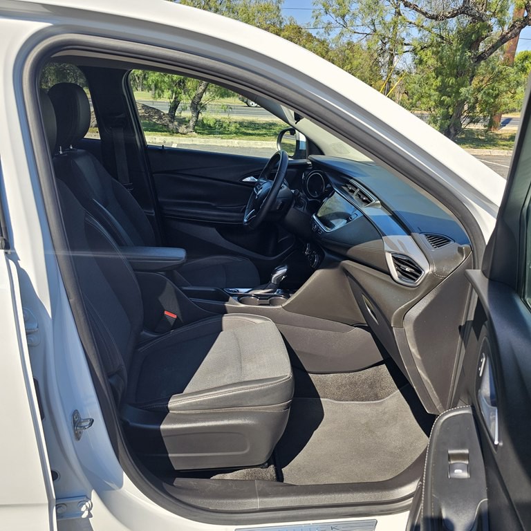 2020 Buick Enclave Image 18
