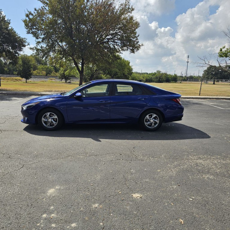 2021 Hyundai Elantra Image 4