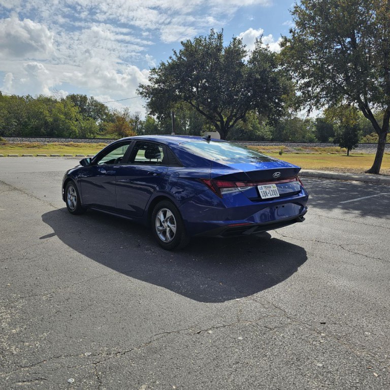 2021 Hyundai Elantra Image 5