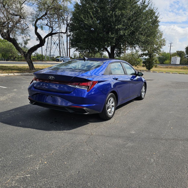 2021 Hyundai Elantra Image 7