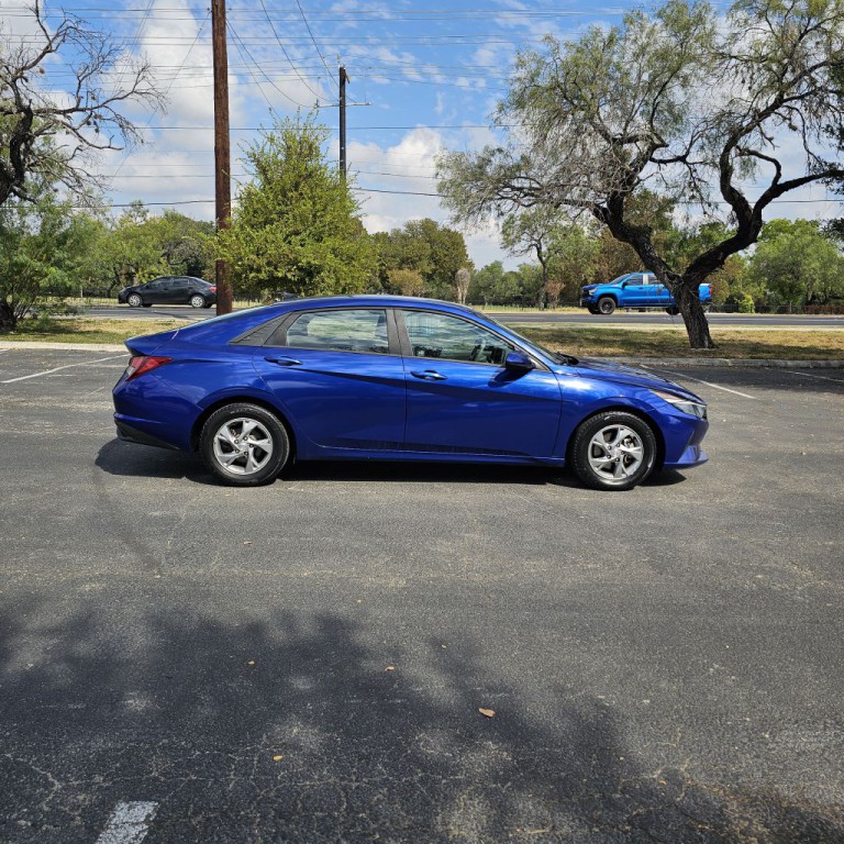 2021 Hyundai Elantra Image 8
