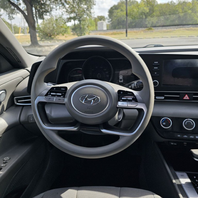 2021 Hyundai Elantra Image 13