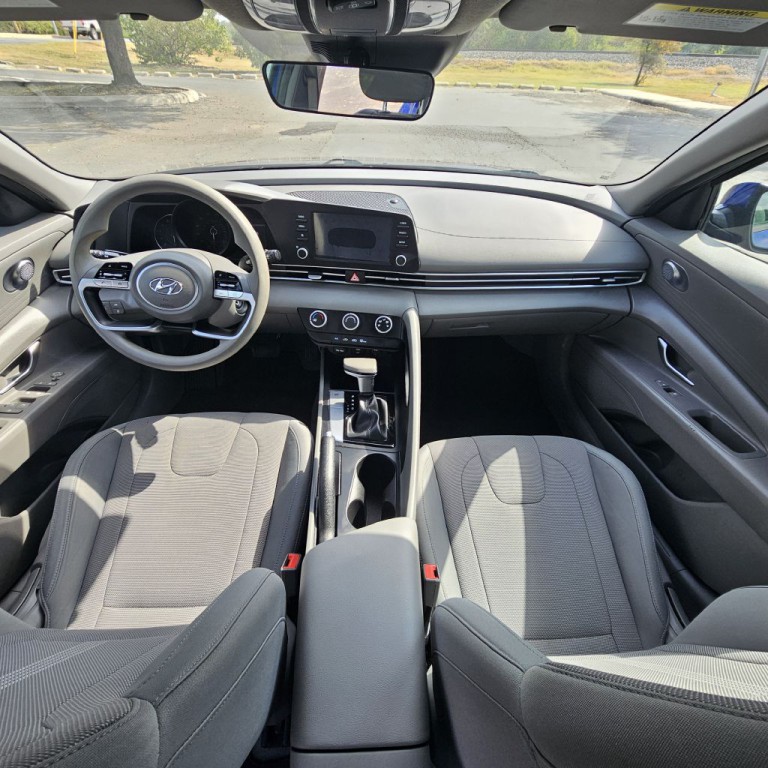 2021 Hyundai Elantra Image 14