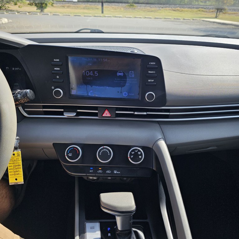 2021 Hyundai Elantra Image 20