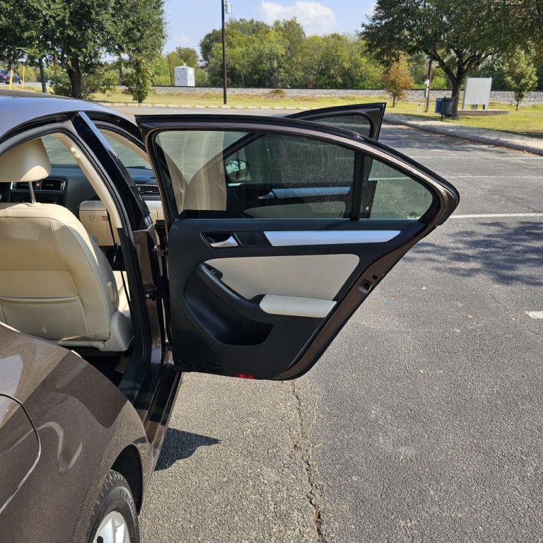 2014 Volkswagen Jetta Image 16