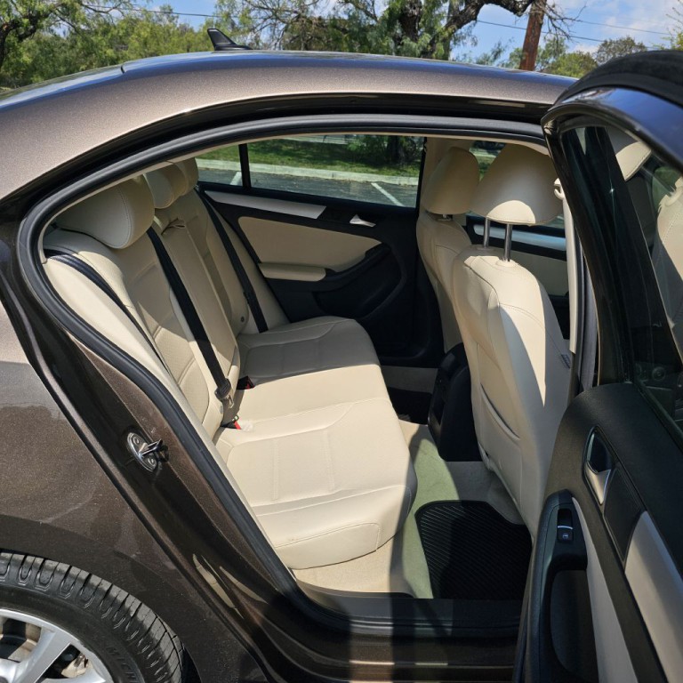 2014 Volkswagen Jetta Image 17