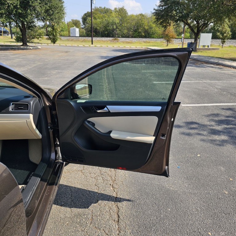 2014 Volkswagen Jetta Image 18