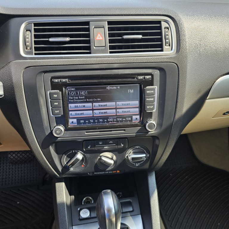 2014 Volkswagen Jetta Image 20