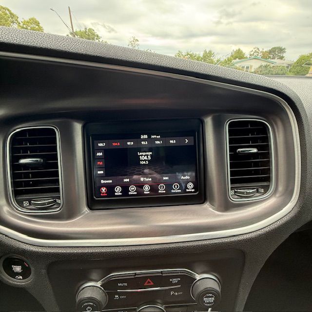 2020 Dodge Charger Image 24