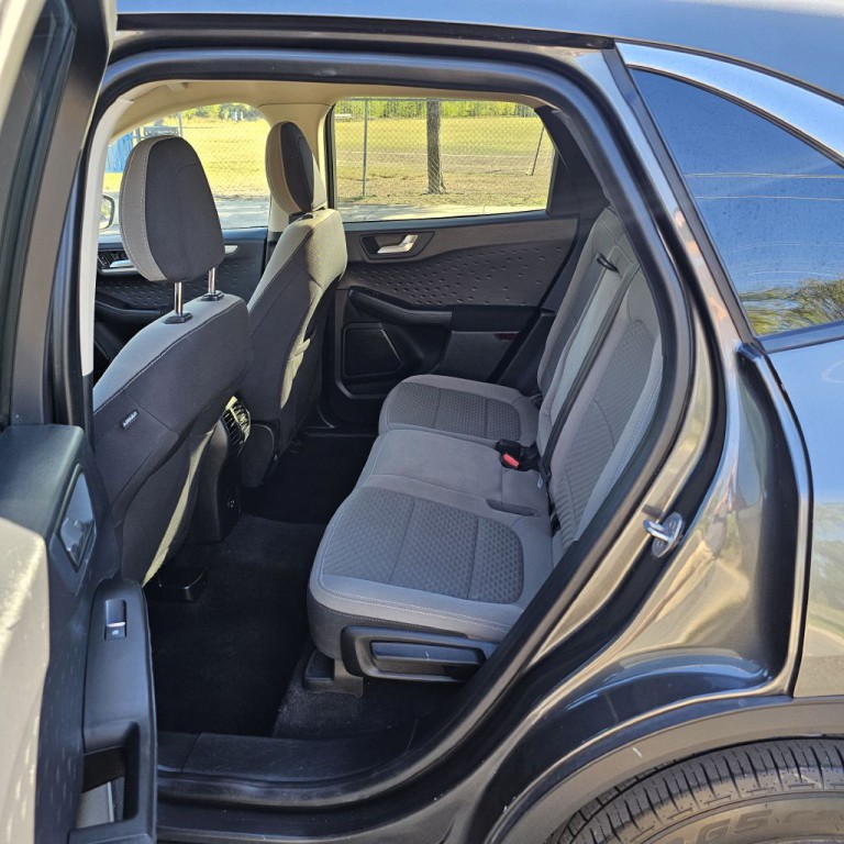 2020 Ford Escape Image 13