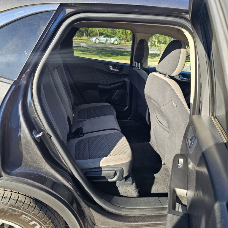 2020 Ford Escape Image 17