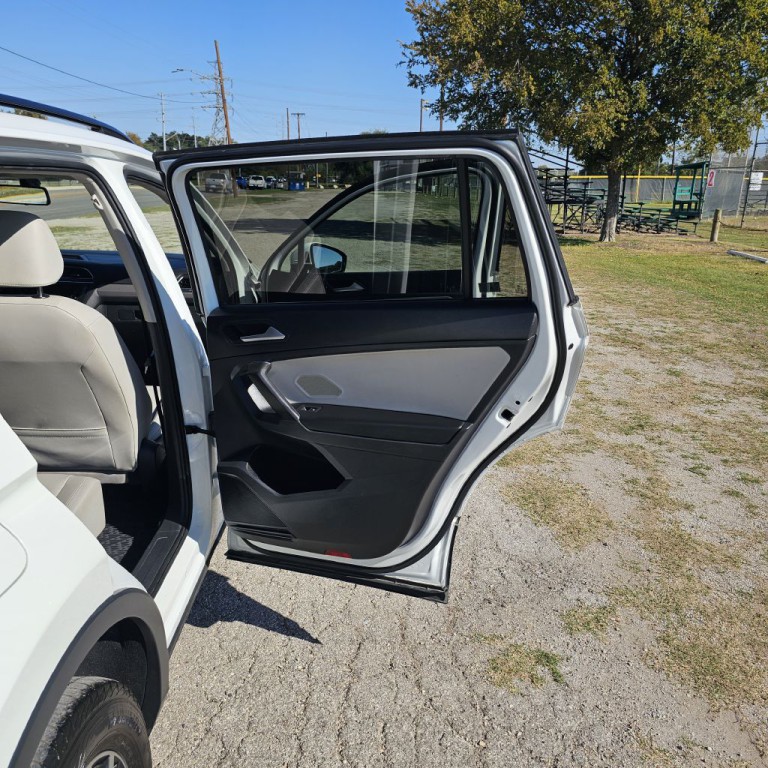 2021 Volkswagen Tiguan Image 15
