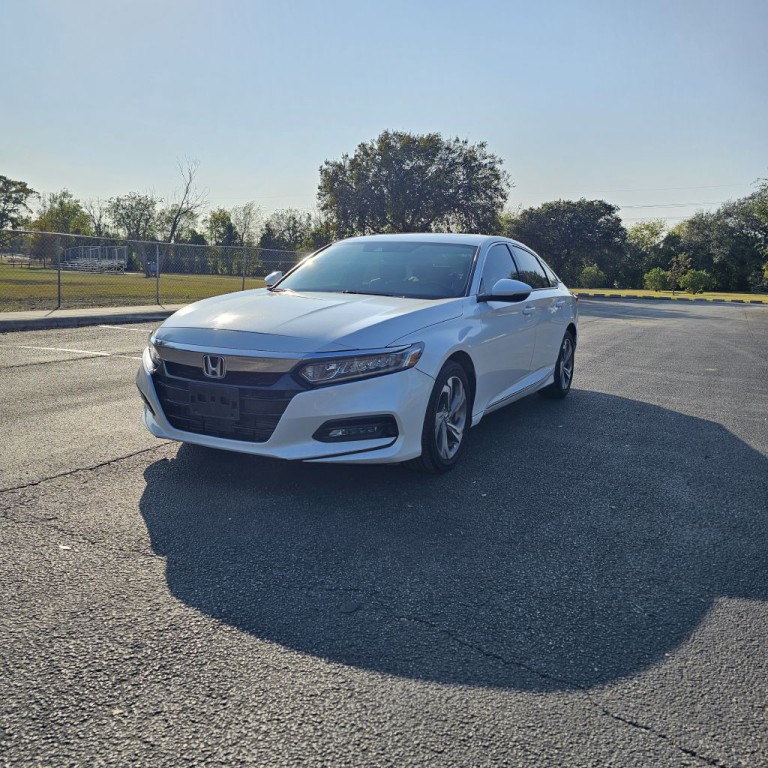 2019 Honda Accord Image 1