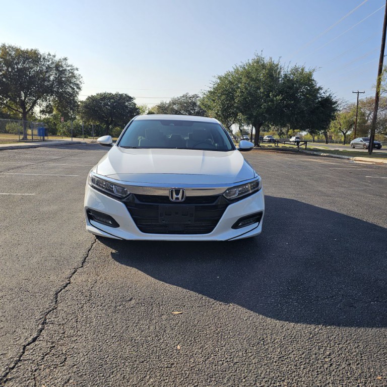 2019 Honda Accord Image 2