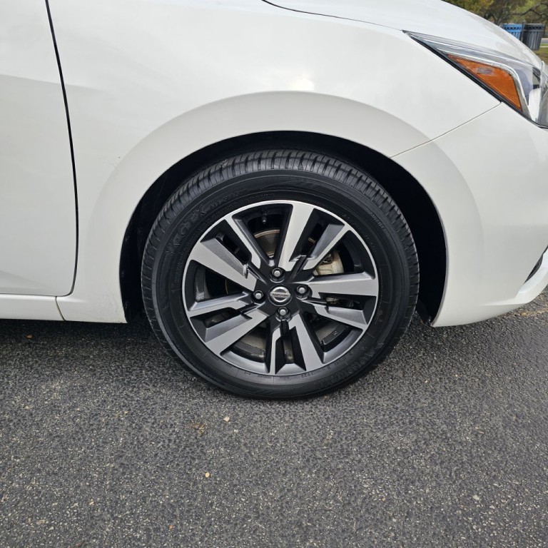 2022 Nissan Versa Image 22