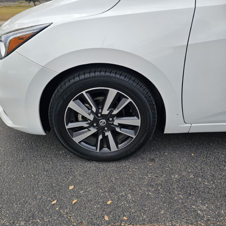 2022 Nissan Versa Image 25