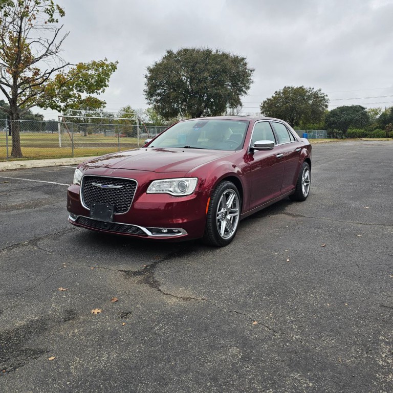 2018 Chrysler 300 Image 1