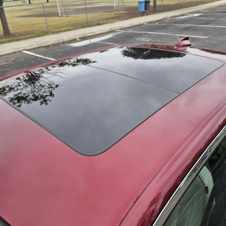 2018 Chrysler 300 Image 15