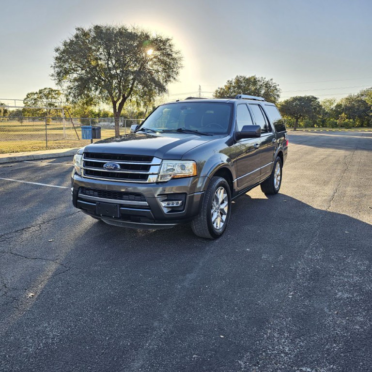 2015 Ford Expedition Image 1