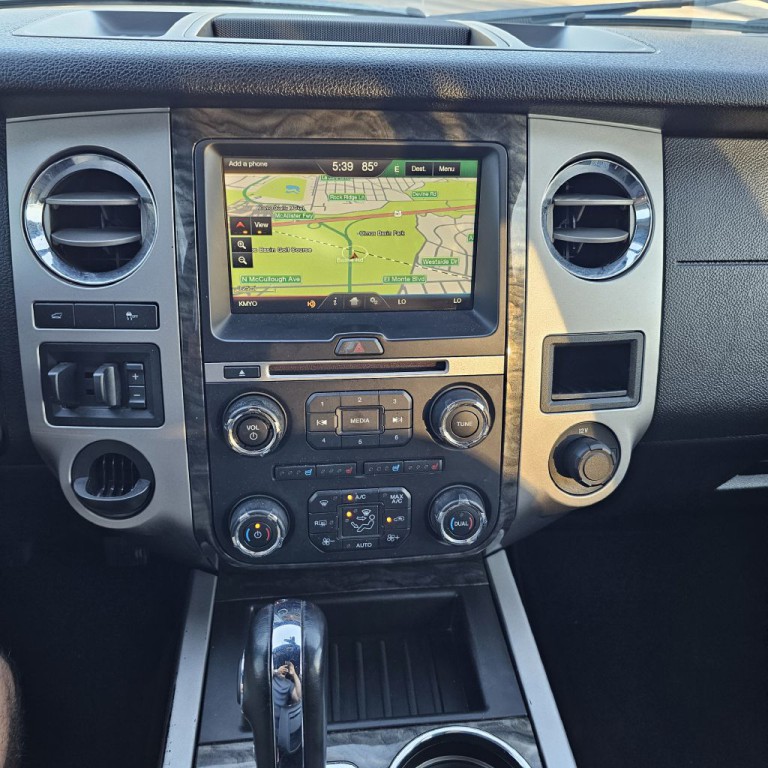 2015 Ford Expedition Image 24