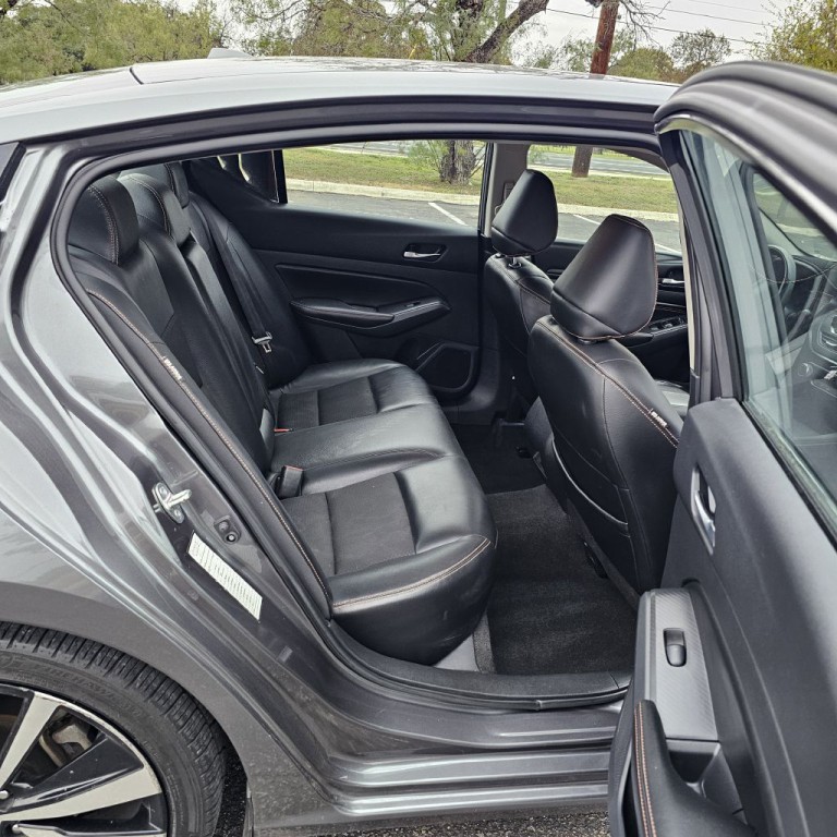2022 Nissan Altima Image 16