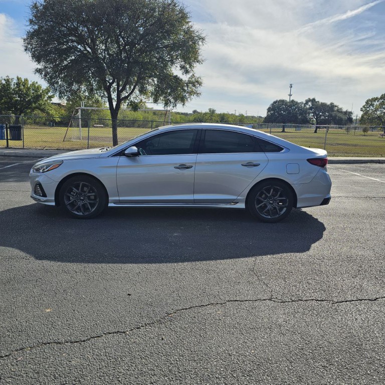 2018 Hyundai Sonata Image 4