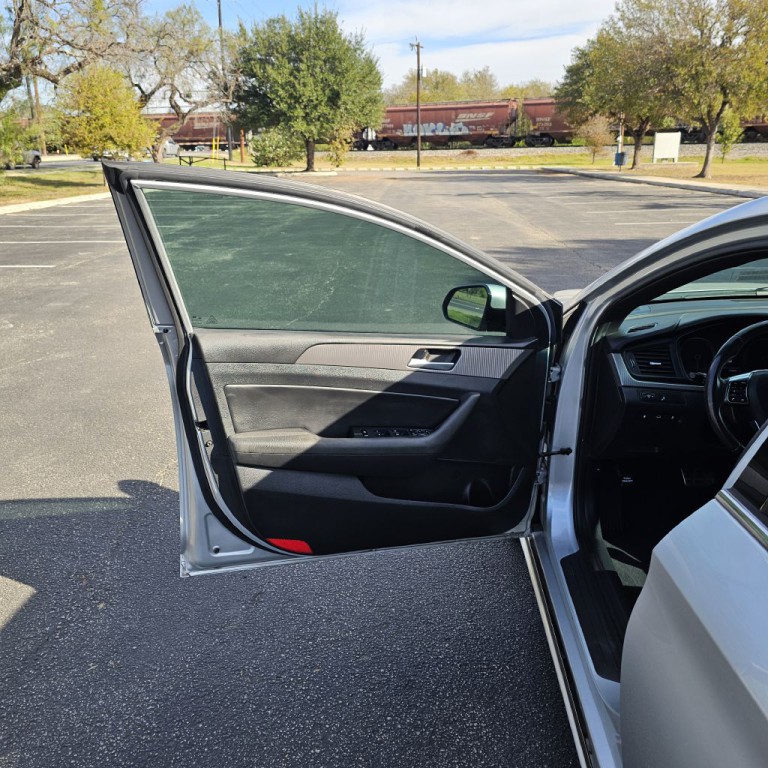 2018 Hyundai Sonata Image 9