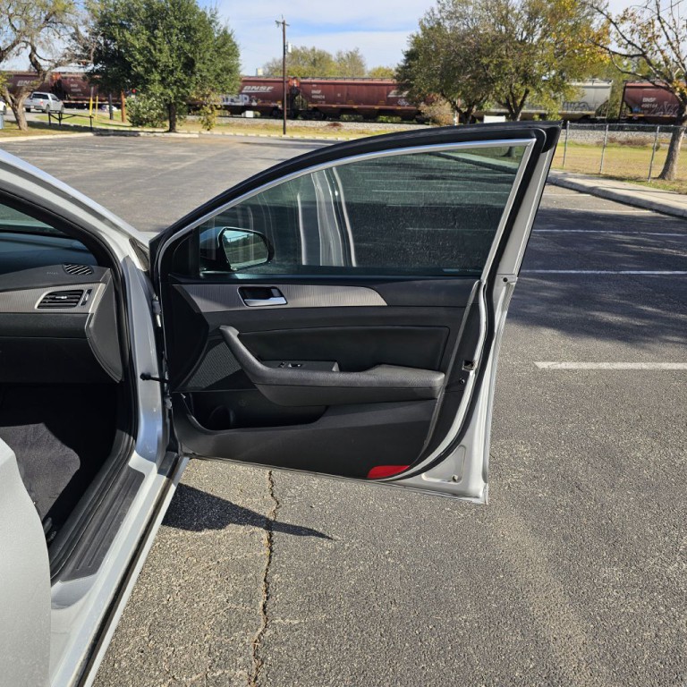 2018 Hyundai Sonata Image 17