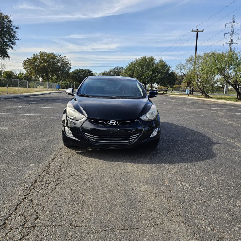 2012 Hyundai Elantra Image 2