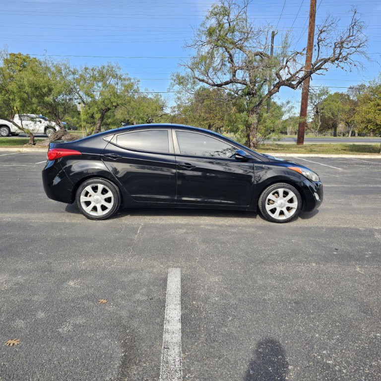 2012 Hyundai Elantra Image 8