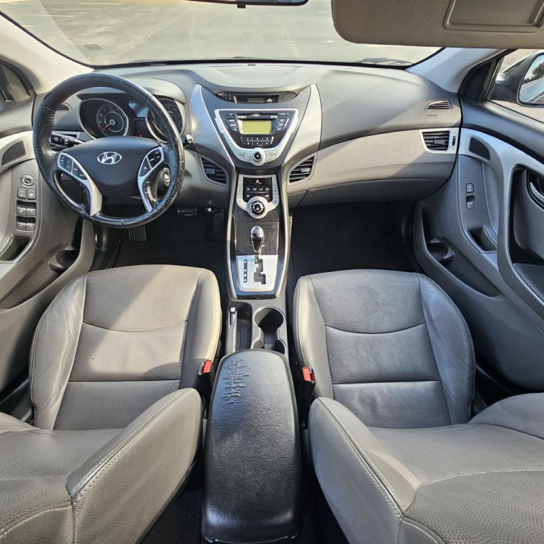 2012 Hyundai Elantra Image 13