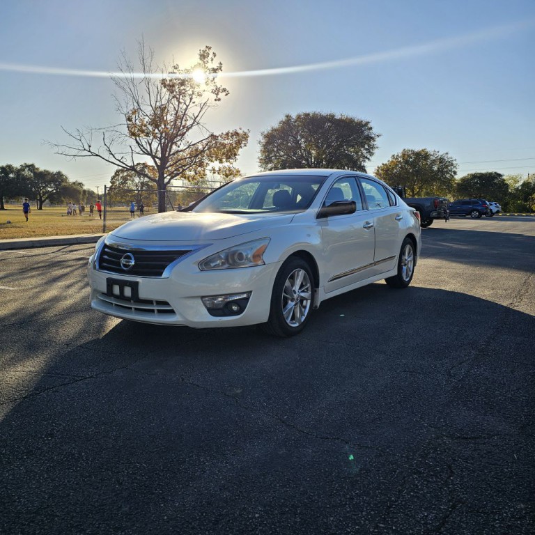 2015 Nissan Altima Image 1